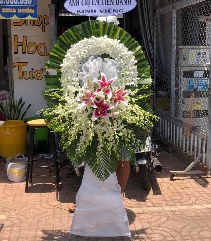 HCB29- Hoa Chia Buồn